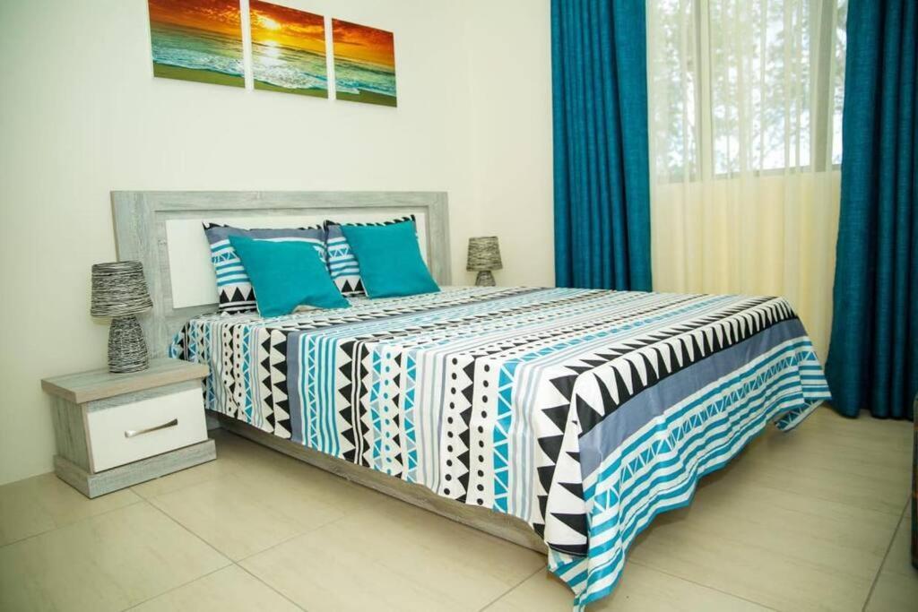 Entire Luxury 3 Bedroom Condo For Rent - Flic-En-Flac - Close To Beach Eksteriør bilde