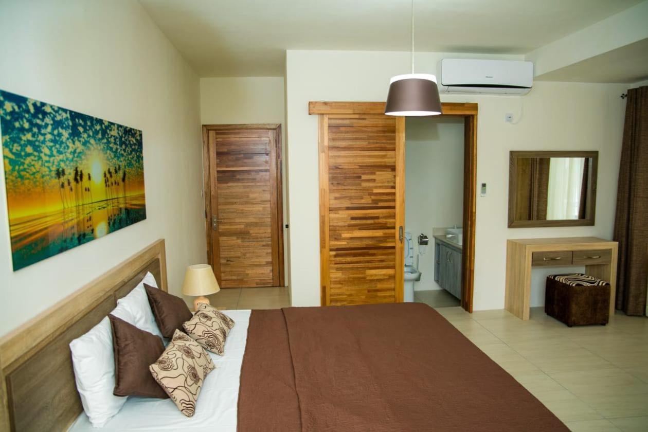 Entire Luxury 3 Bedroom Condo For Rent - Flic-En-Flac - Close To Beach Eksteriør bilde