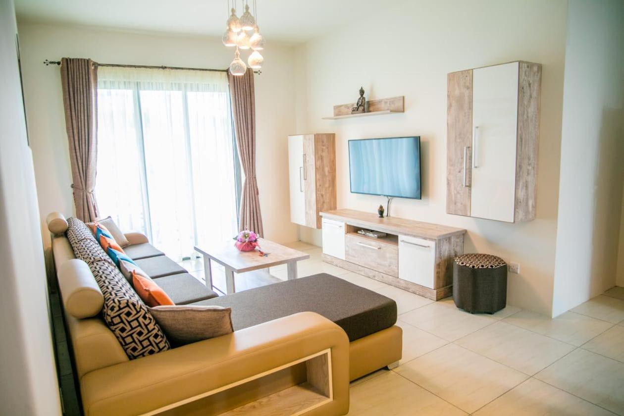 Entire Luxury 3 Bedroom Condo For Rent - Flic-En-Flac - Close To Beach Eksteriør bilde